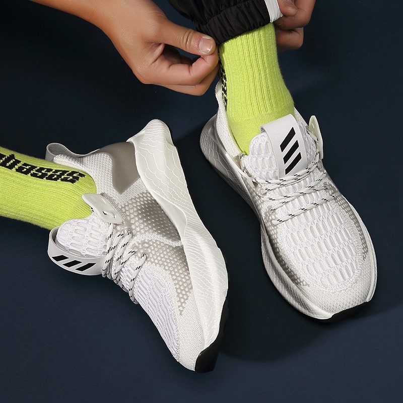 2020 spring and summer new flying woven breathable summer fashion coconut shoes trendy student trendy shoes casual sports men's shoes